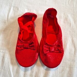 Red Sparkly ballet flats girls size Medium NWOT Wizard of Oz Dorothy slippers